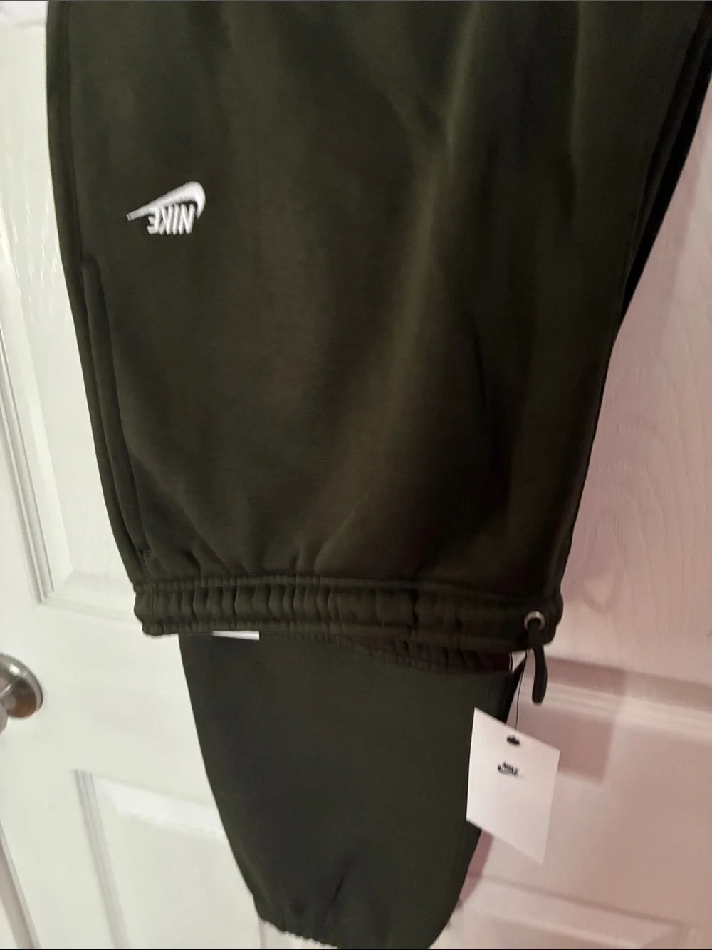 Nike Sweatpants with White Embroidered Swoosh standard fit Tapewg reg length